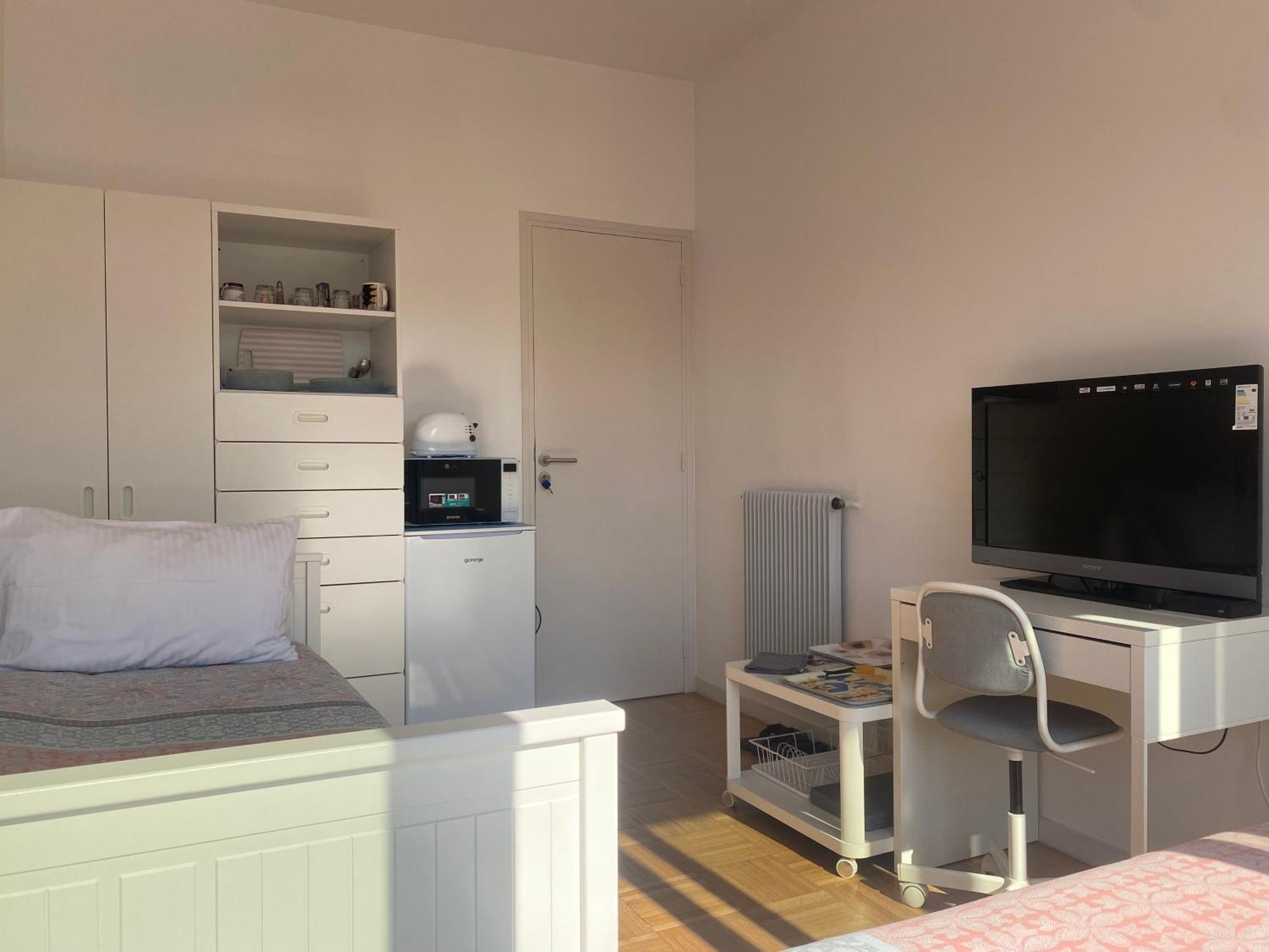 Mirela'S Private Room With Key, Ac, Lift & Balcony In The Center Of Nice On The Cote D'Azur Exterior photo